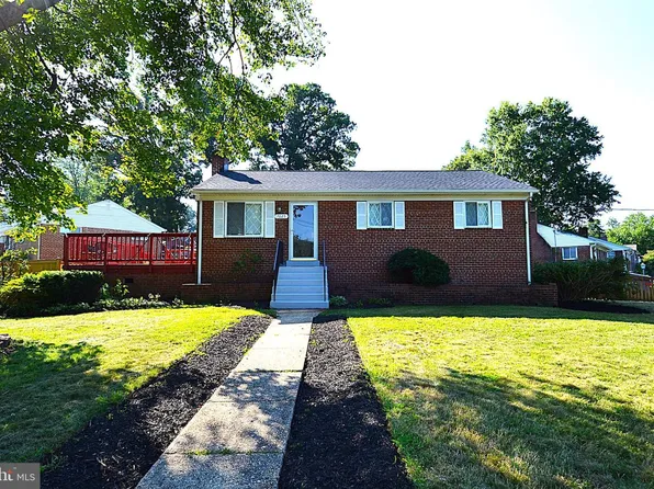 7025 Strathmore St, Falls Church, VA 22042