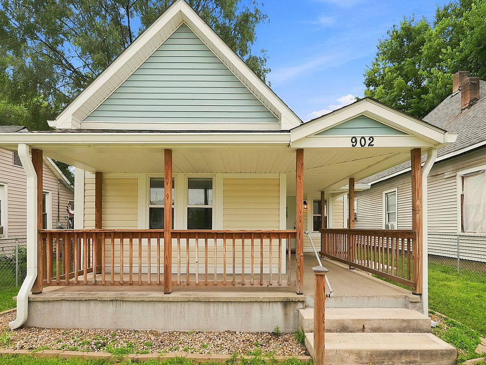 1st image of 902 Warren Ave