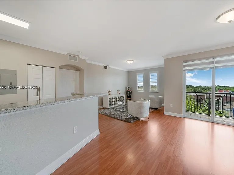 9021 SW 94th St #509 — Photo 7