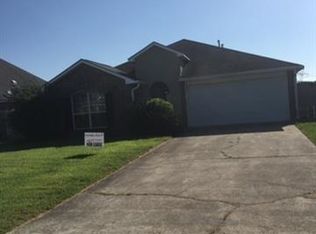 23682 Parkland Ave, Denham Springs, LA 70726