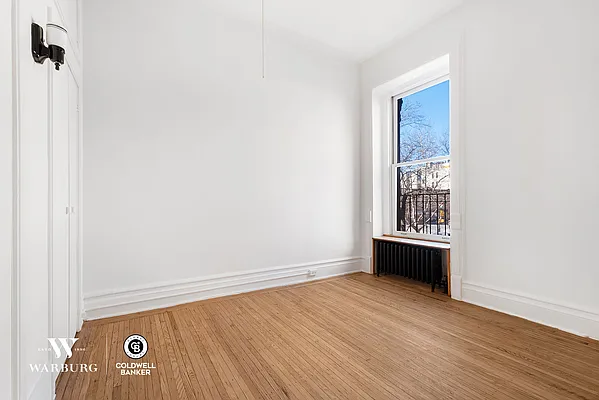 Rented by Warburg | media 11