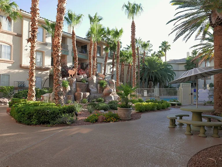 7163 S Durango Dr #204 — Photo 2