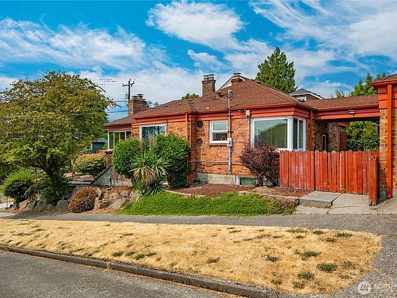 3rd image of 2016 30th Avenue S