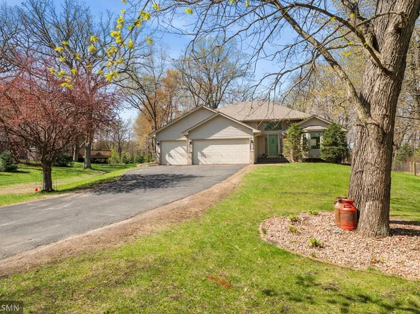 7910 Baylor St, Wyoming, MN 55092
