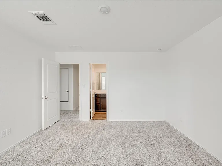 13520 Knights Branch Dr — Photo 13