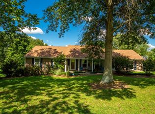 121 Pinehurst Dr, Georgetown, KY 40324