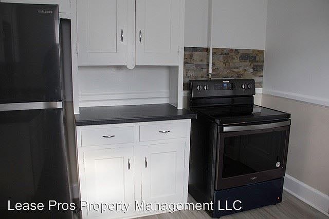 1st image of 1404 Somerset Ave