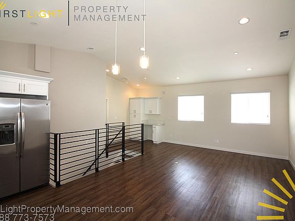 5th image of 1203 W Gardena Blvd APT E