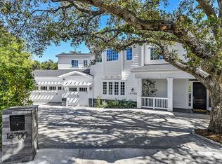 16700 Bajio Ct, Encino, CA 91436