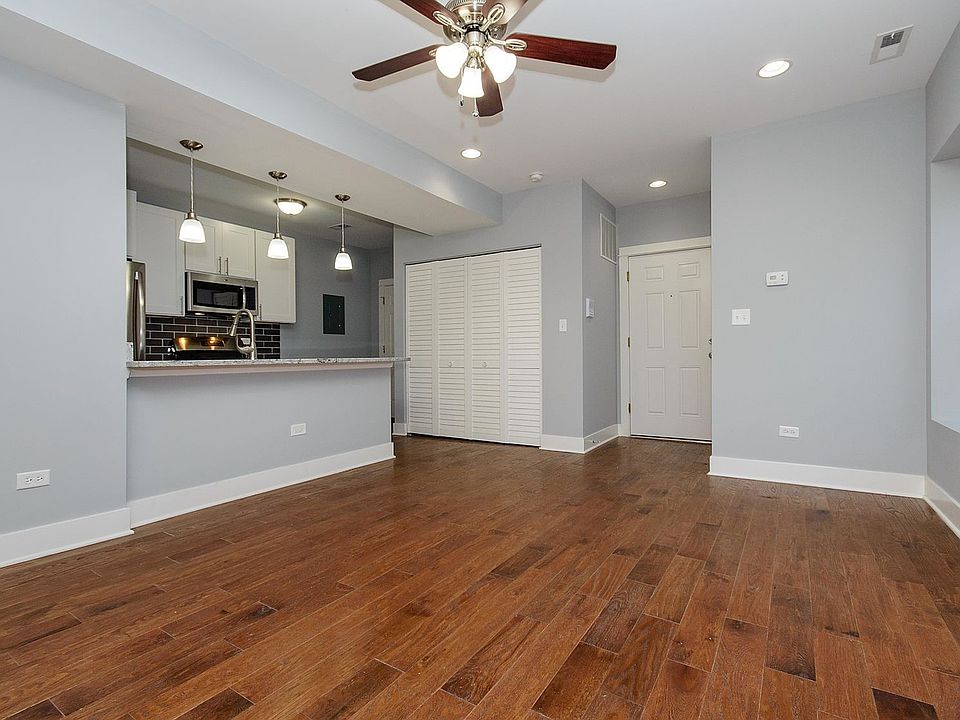 1st image of 1321 W Carmen Ave APT 3N
