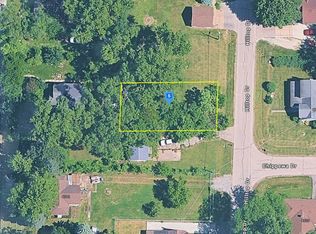 4603 Hilltop Dr, Wonder Lake, IL 60097