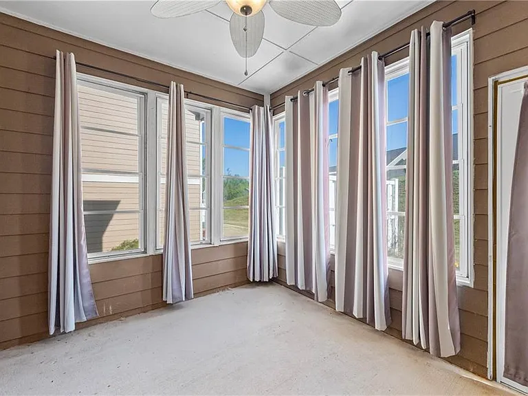 6616 Splashwater Dr — Photo 17