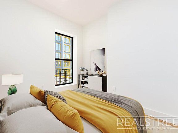 5th image of 353 Vernon Ave APT 3