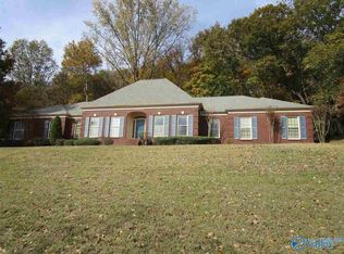 1401 Chandler Rd SE, Huntsville, AL 35801