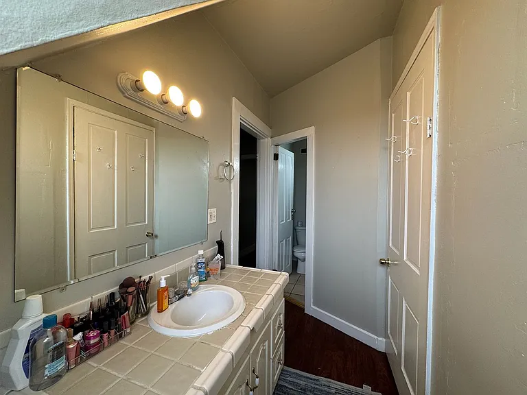 2441 Ohio Ave — Photo 18