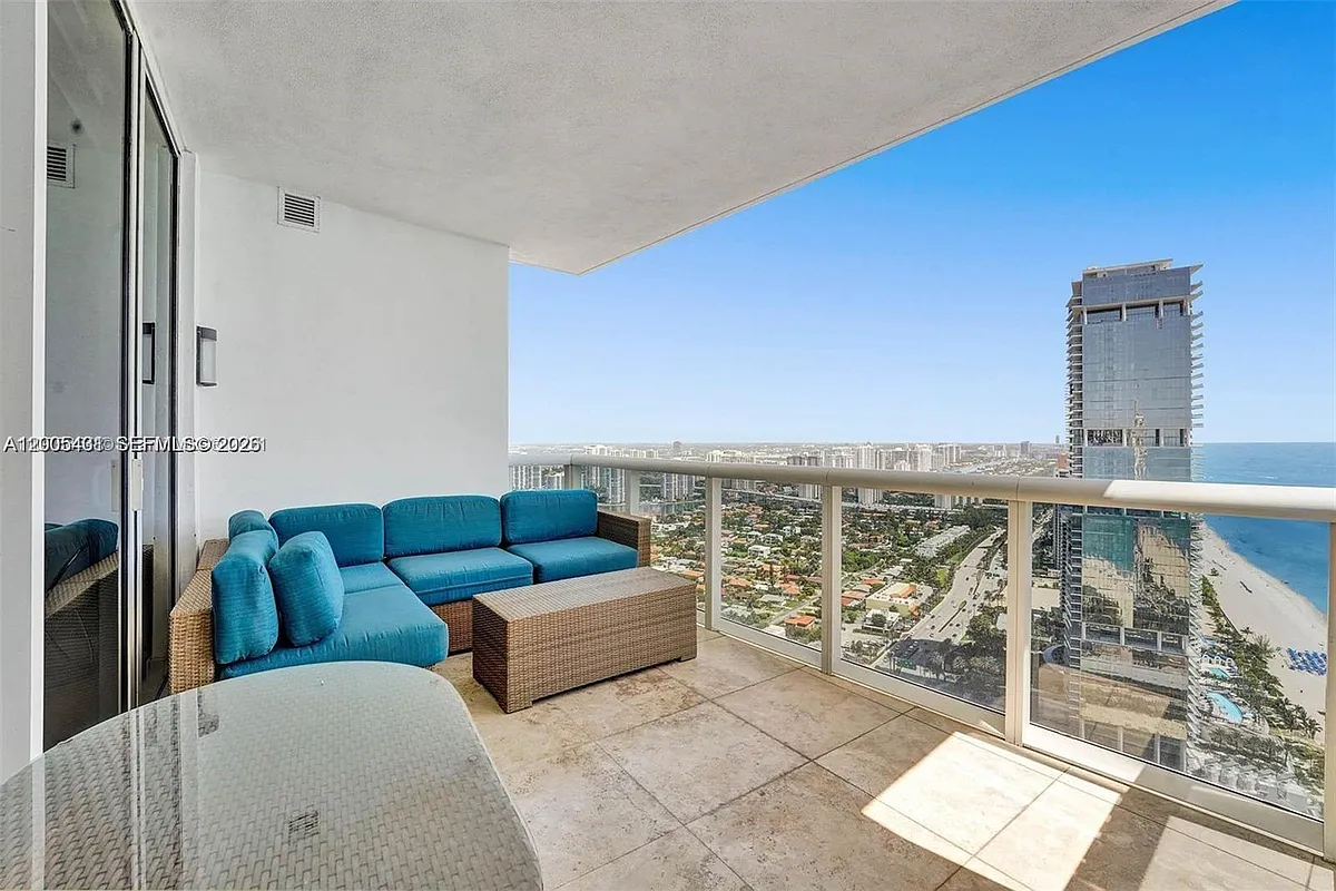 Photo 2 of 9 - 18201 Collins Ave #5202 - Sunny Isles Beach, FL Building Photo - 18201 Collins Ave #5202