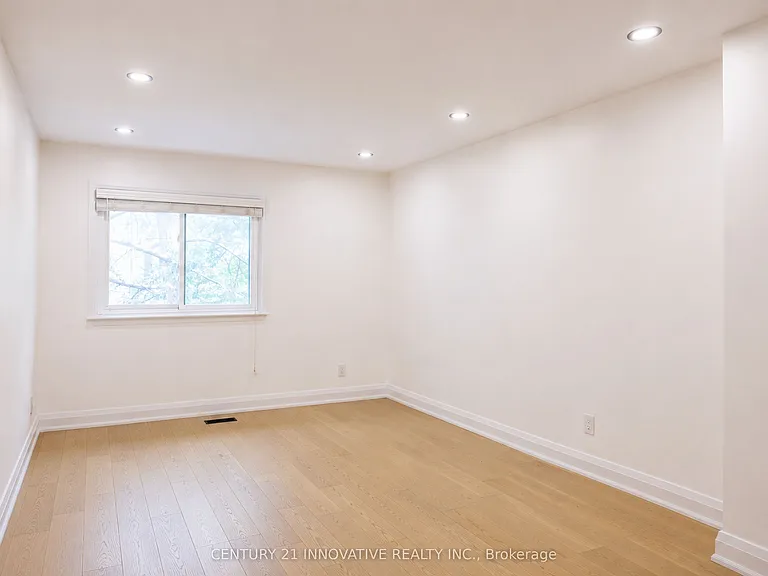 2451 Bridletowne Cir #19 — Photo 23