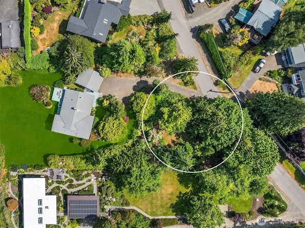 0 Lot A NE Yeomalt Drive, Bainbridge Island, WA 98110