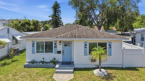 646 38th Ave N Photo 1