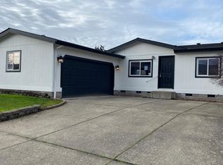 941 Waikiki St SE, Salem, OR 97317