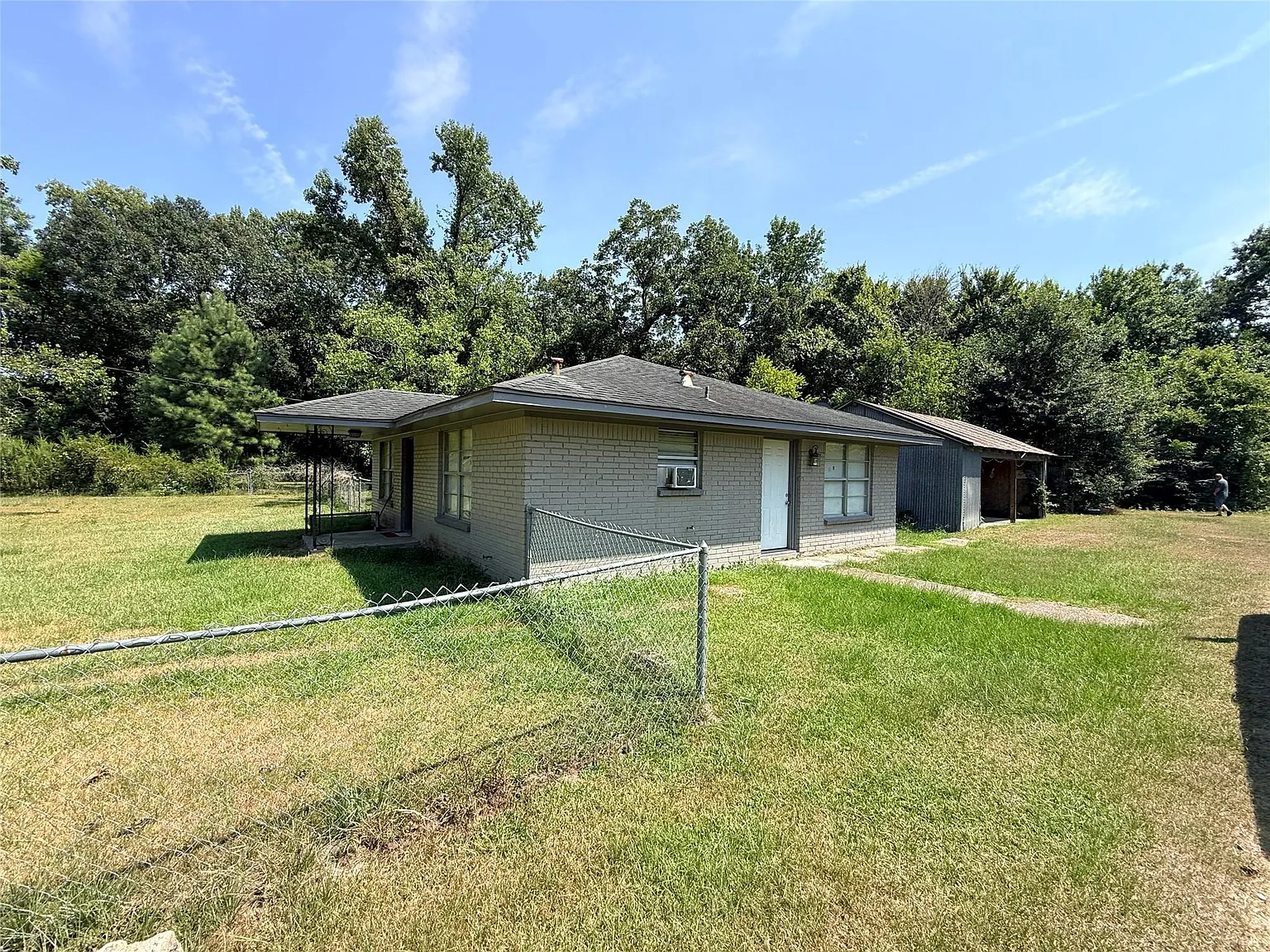 2 bed, 1.0 bath, 900 sqft, $1,800 — Photo 3
