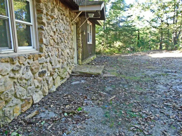 62 Pollard Ln, Poplar Bluff, MO 63901