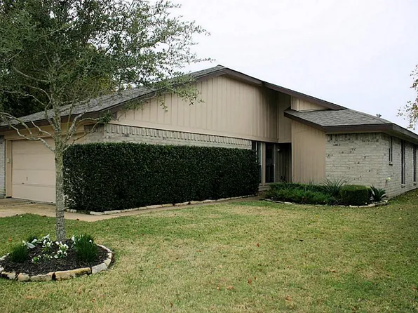 17515 Davenway Dr, Houston, TX 77084