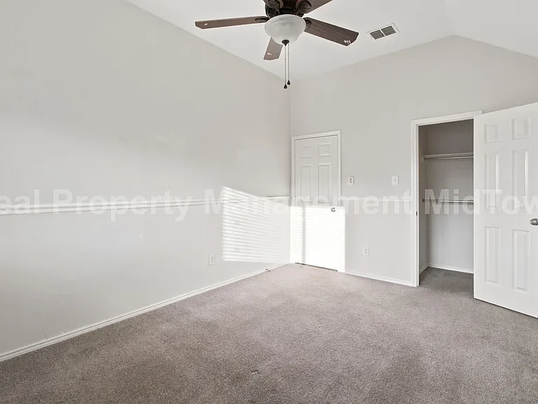 12620 Summerwood Dr — Photo 16