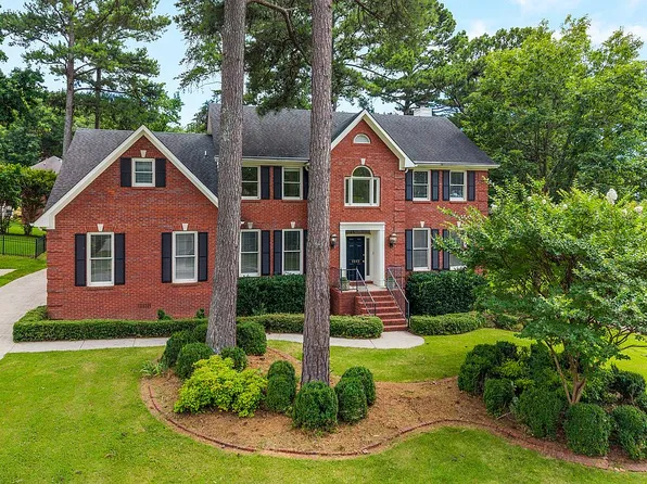 1213 Shadow Ridge Dr SE, Huntsville, AL 35803