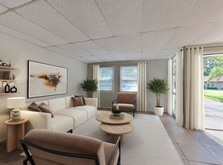 1256 S Willow Ln, Springfield, MO 65804