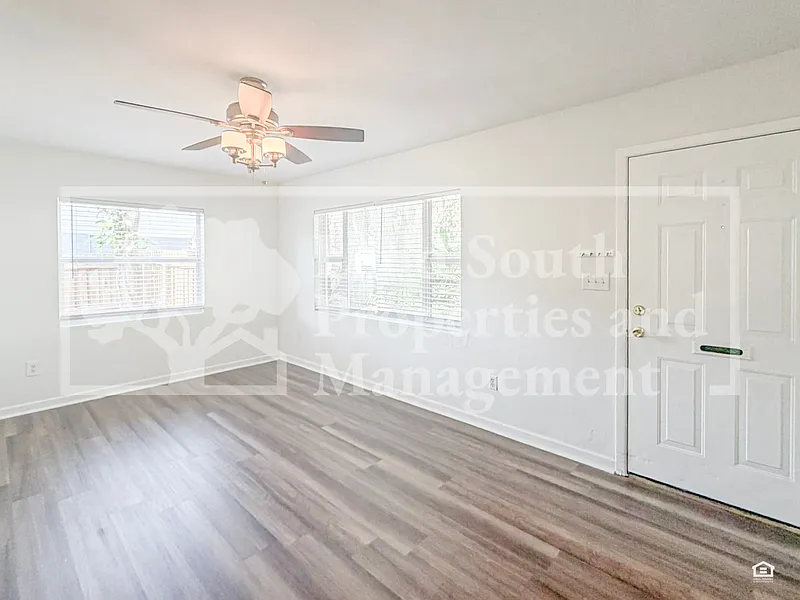 2 bed, 1.0 bath, 1066 sqft, $1,750 — Photo 3