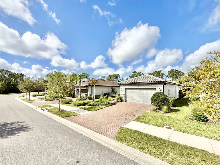 2459 Brassica Dr — Photo 4