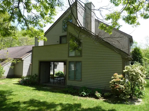 17 Yankee Glen Rd #D, Madison, CT 06443