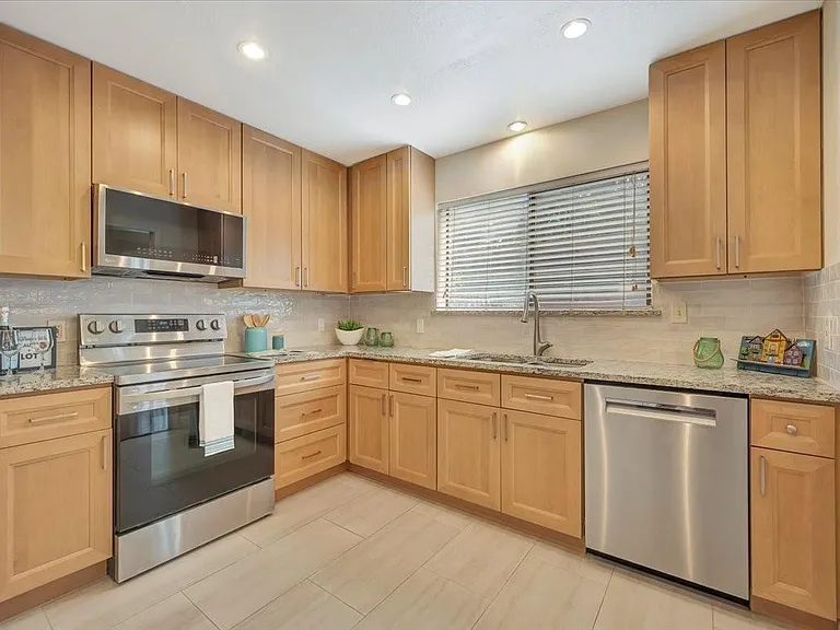 11711 Memorial Dr #135 — Photo 2