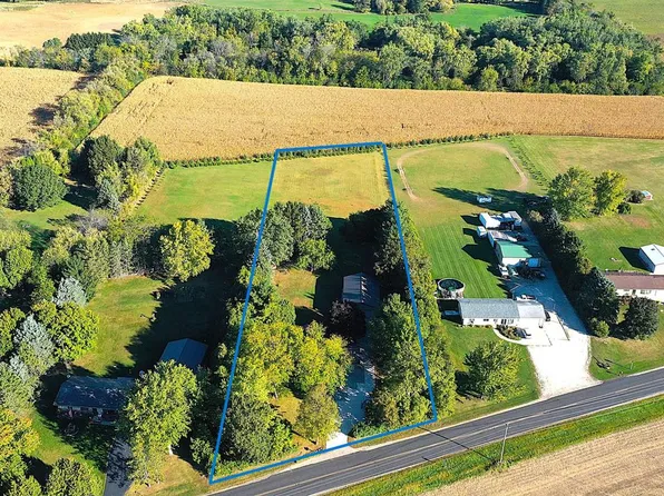 W1758 Spring Prairie ROAD, Burlington, WI 53105