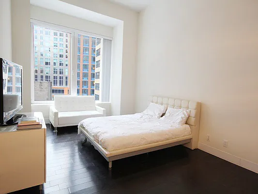 Rented by Sotheby's International Realty | media 60