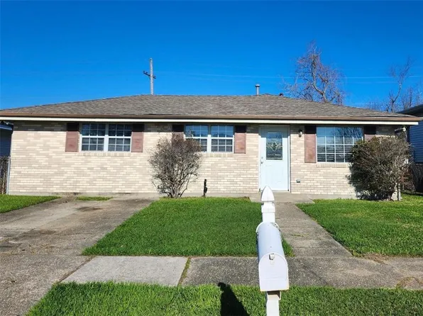 2404 Francis Ave, Violet, LA 70092