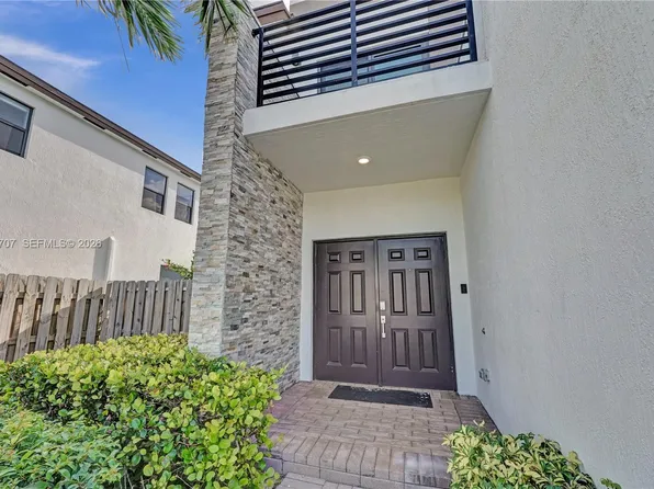 20900 NE 2nd Ct, Miami, FL 33179