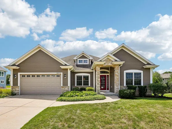 N66W23663 Hillview DRIVE, Sussex, WI 53089