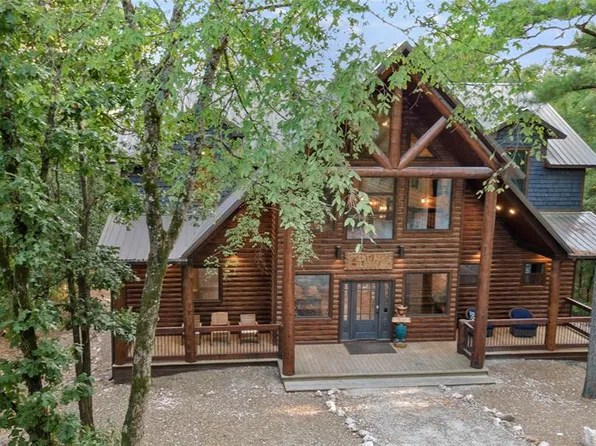 1405 Pine Hill Rd, Broken Bow, OK 74728