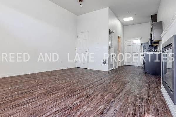 2nd image of 926 S 45th St #6