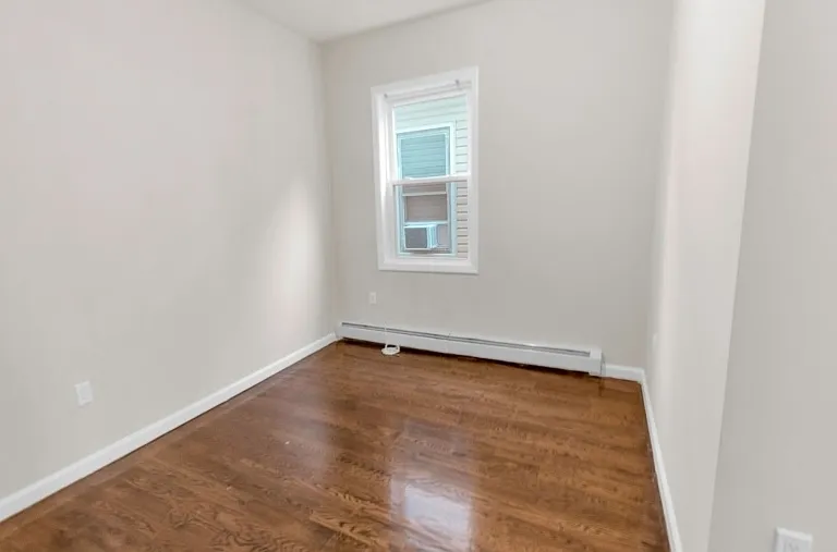 87 N 19th St #2 — Photo 7