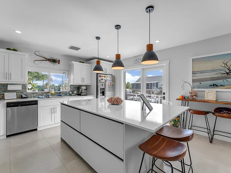 2 Sexton Cove Rd — Photo 3