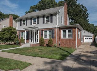 36 Edgewood Blvd, Providence, RI 02905