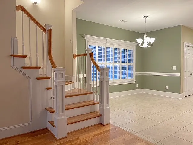 3 bed, 2.5 bath, 2070 sqft, $3,000 — Photo 3