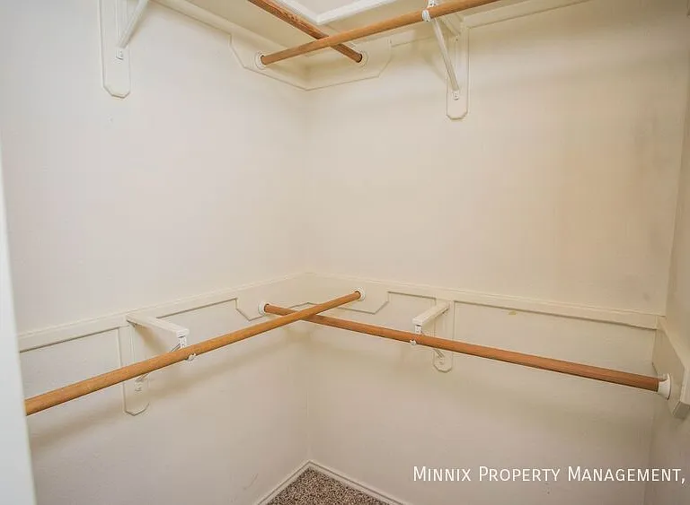 3305 103rd St — Photo 16