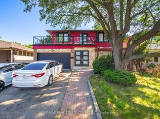 90 Centre St S, Brampton, ON L6W 2Y1