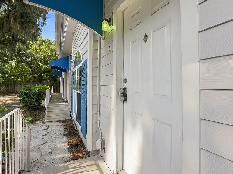114 Cedar St — Photo 40