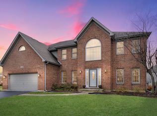 3724 Grassmere Rd, Naperville, IL 60564