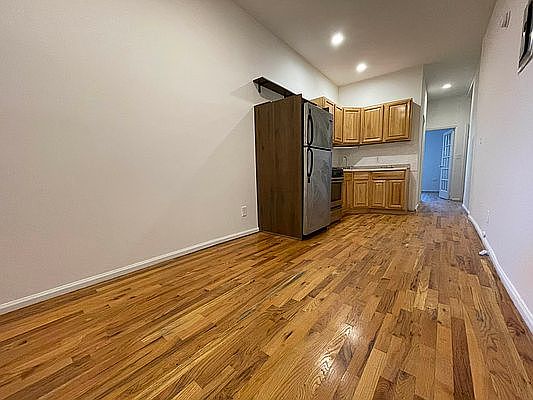 1st image of 23 Meserole St APT 2